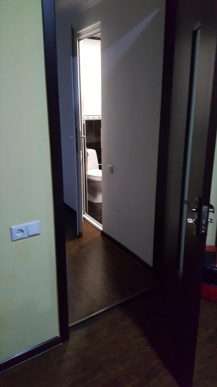 Guesthouse Different Tbilisi Eksteriør billede