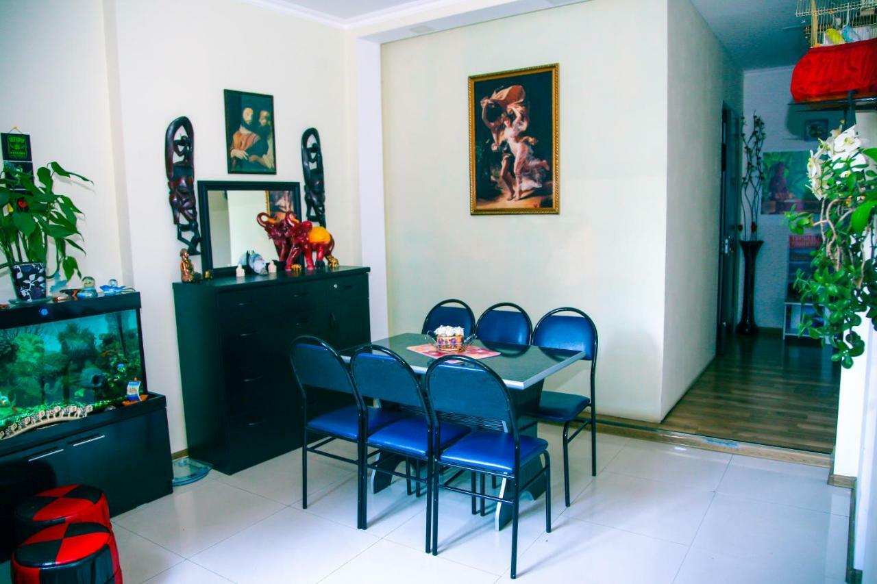 Guesthouse Different Tbilisi Eksteriør billede