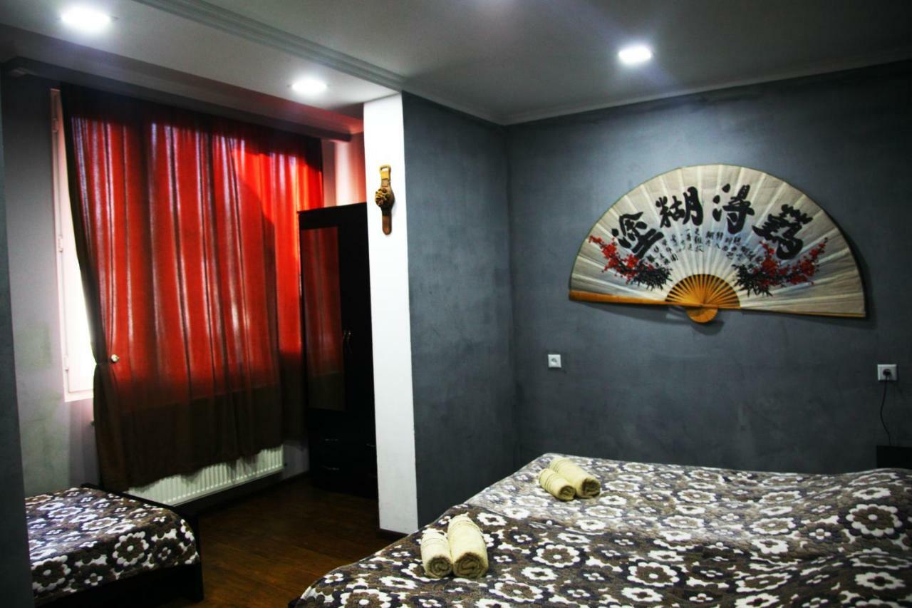 Guesthouse Different Tbilisi Eksteriør billede