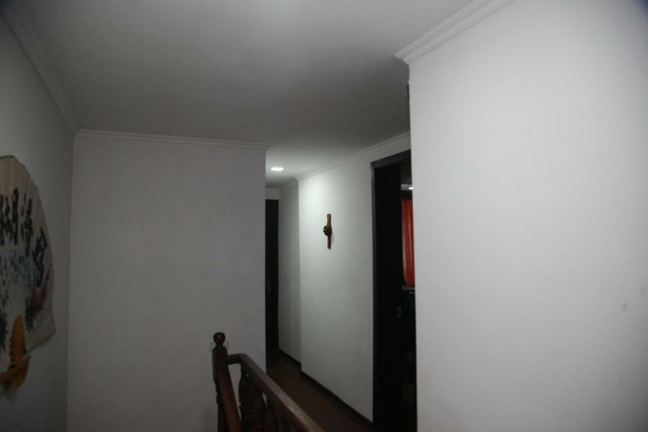 Guesthouse Different Tbilisi Eksteriør billede